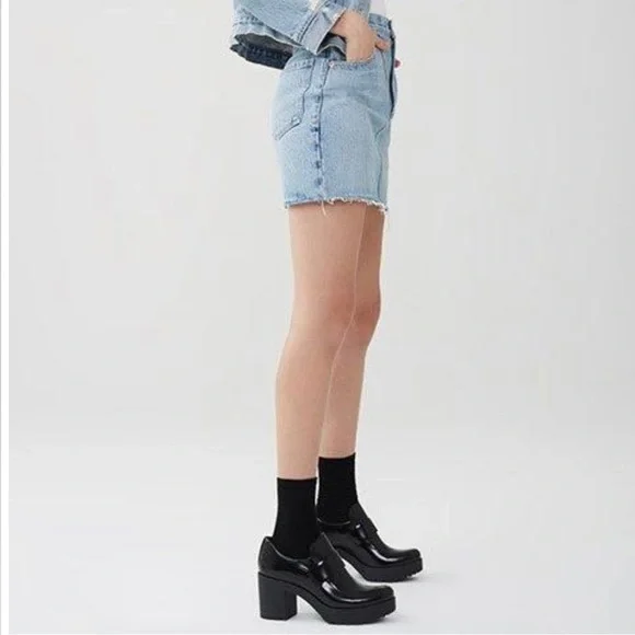 AGOLDE Palladium High Rise Denim Skirt with Raw Hem in Color Renewal Size 23. - Picture 4 of 8